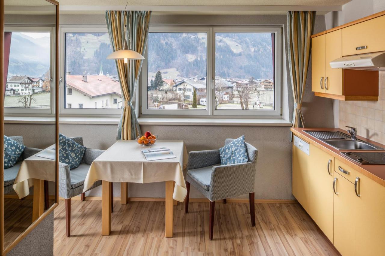 Apparthaus & Chalets Hofer Zell am Ziller Exterior photo