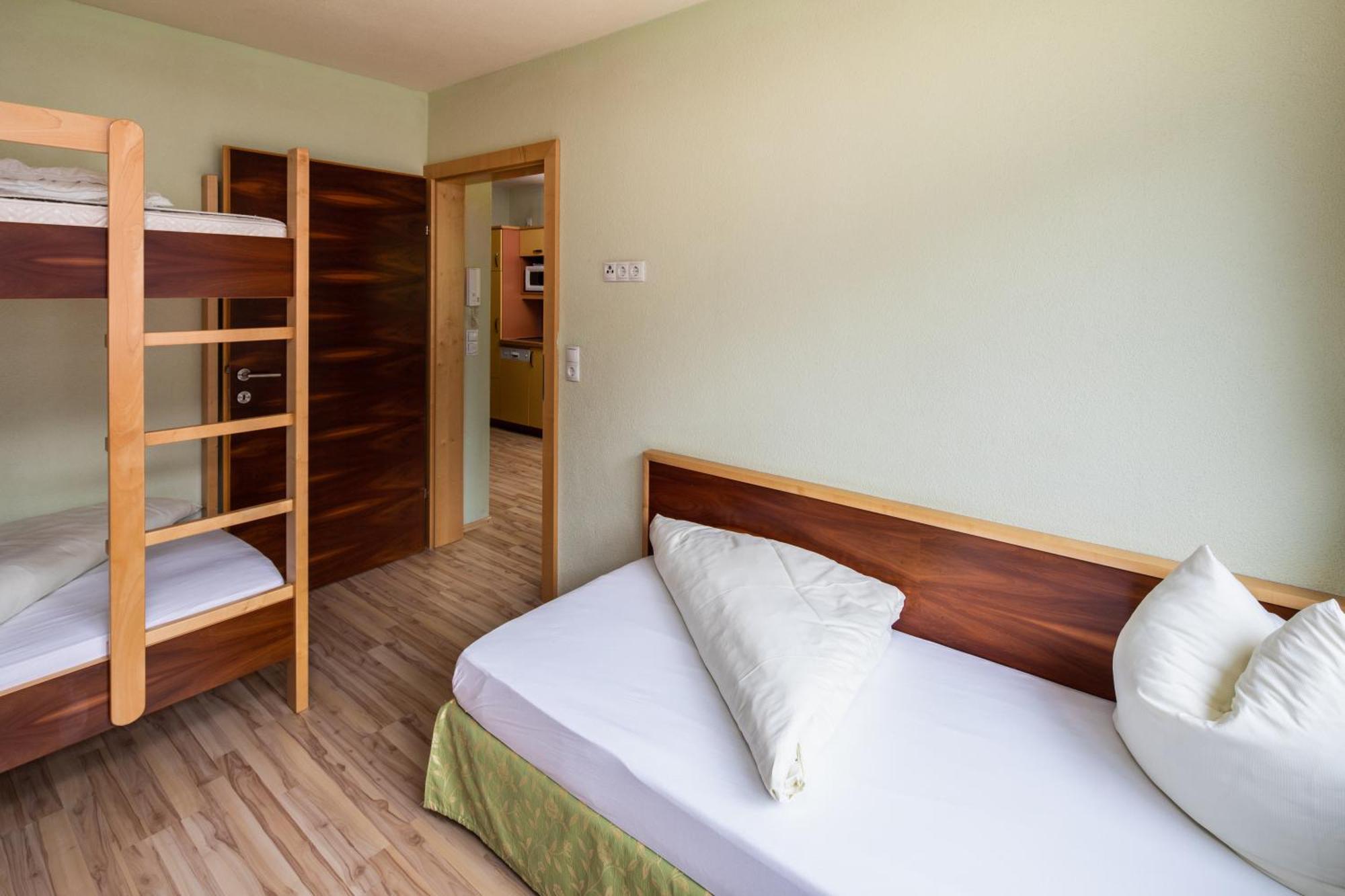 Apparthaus & Chalets Hofer Zell am Ziller Exterior photo